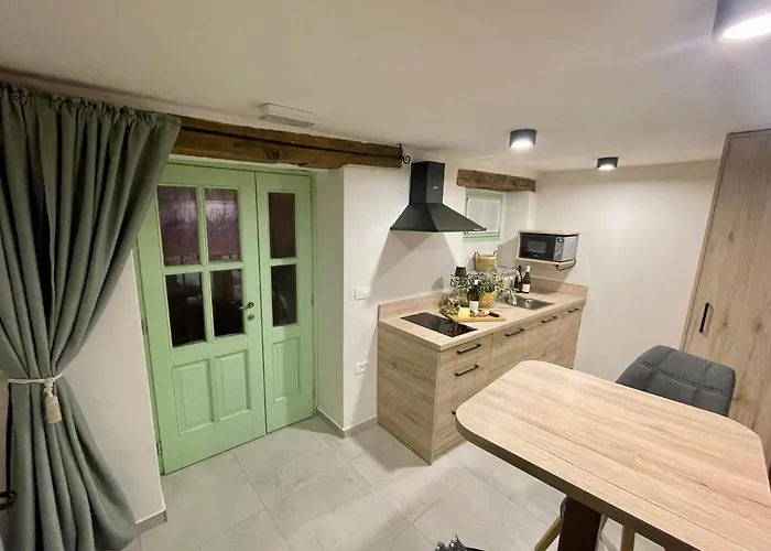 아파트 Imenja 슈마르트노