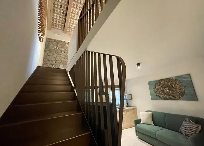 Imenja 아파트 슈마르트노